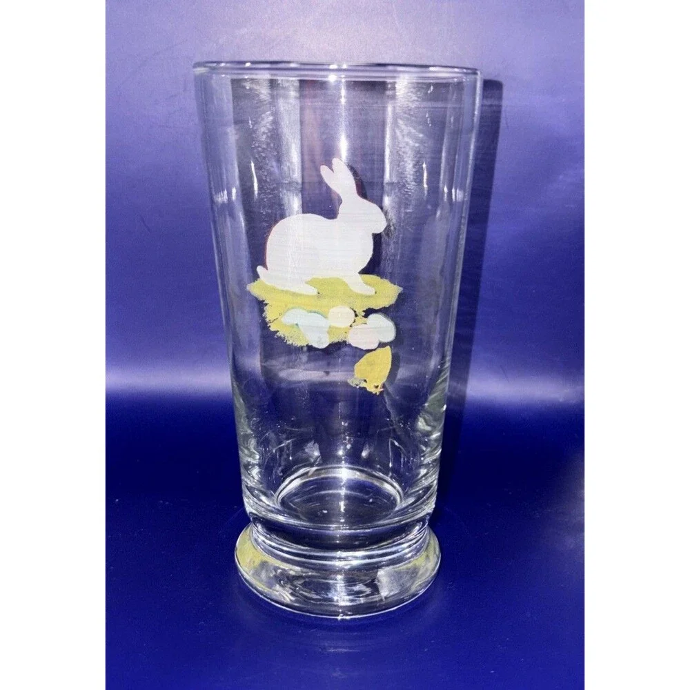 Williams & Sonoma 6-inch Vintage Bunny Glass